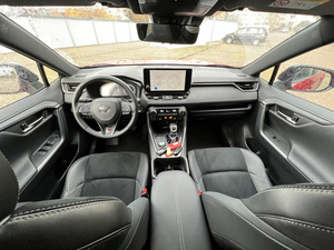 Toyota RAV4 2.5 Híbrido Enchufable GR 4x4 2024 Usado, 360 LED, GARANTÍA, 225KW (306Hp), Gasolina/Eléctrico, Transmisión Automática, 5 Plazas - Product Image 5