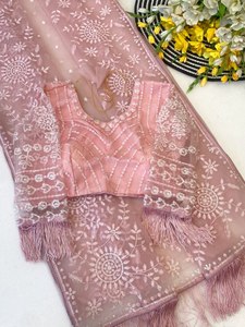 ผ้าซารีจอร์เจตต์ดีไซน์สวยงามระดับพรีเมียม พร้อมลายพิมพ์ดิจิทัลและงานลูกไม้ สำหรับชาวอินเดียและปากีสถาน เหมาะสำหรับงานปาร์ตี้และงานแต่งงาน - Product Image 3