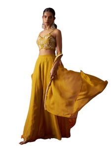 Sharara de Georgette y Blusa con Capa de Organza, Traje Tradicional para Mujer para Fiestas, para Todas las Temporadas - Product Image 3