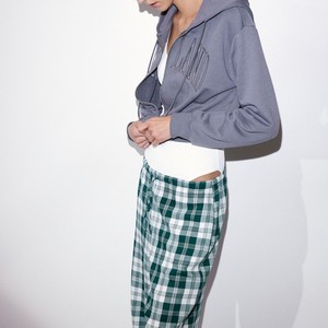 Ensemble court en molleton tricoté sans manches pour femme, avec logo personnalisé, en coton doux et moelleux, idéal pour la détente - Product Image 2