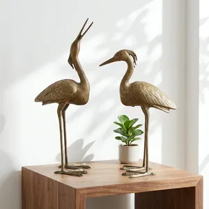 Paire de figurines de grue en bronze faites à la main, finition patinée, sculpture animale minimaliste, décoration de table, présentation pour salon - Product Image 1