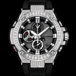 Reloj de Hombre en Tono Plateado con Correa de Goma Negra, Esfera con Piedras Brillantes, Estilo Cronógrafo, Reloj de Lujo y Moda - Product Image 2