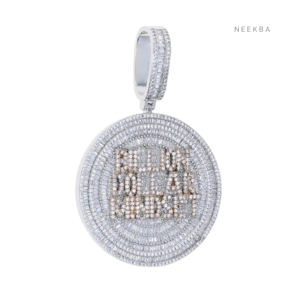 Colgante Billion Dollar Mindset - Colgante de Moissanita Baguette, Colgante Baguette Elaborado con Maestría, Totalmente Cubierto de Piedras de Plata 925 - Product Image 6