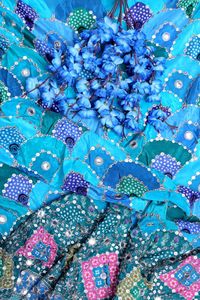 Tissu imprimé géométrique bleu aqua avec motifs miroir et bordure épaisse pour la confection de Kurtis – Vêtements ethniques de créateur - Product Image 4