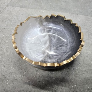Shallow Resin Mixing <b>Bowl</b> Heat Resistant & Eco Friendly Handmade for Keeping Precious Items Safe Luxurious Smooth Surface - Product Image 5
