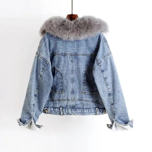 Veste en jean noire pour femme, manteau d'hiver épais style camionneur avec col en fourrure - Product Image 2