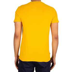 Camiseta deportiva ajustada de alta calidad para hombre, hecha en Pakistán, ligera y cómoda. - Product Image 2