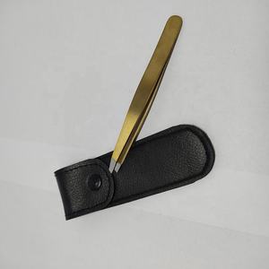 Pinces à épiler obliques en titane doré, acier inoxydable avec étui en cuir, finition de haute qualité, personnalisation de la marque, logo du client - Product Image 2