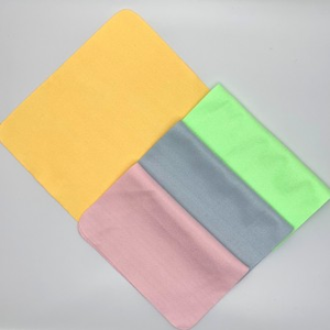 Prodotto per la cura degli occhiali da sole a 4 colori - Product Image 1