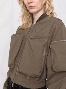 โรงงาน OEM ผลิตตามสั่ง ออกแบบใหม่ เสื้อแจ็คเก็ตบอมเบอร์ผู้หญิงแบบรูช ซิปหน้า ผลิตจากโพลีเอสเตอร์ 100% - Product Image 5