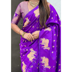 Sari en Soie Douce Violette Elite Weaves avec Bordure Nandi et Double Broderie Zari – Élégance du Soir - Product Image 3