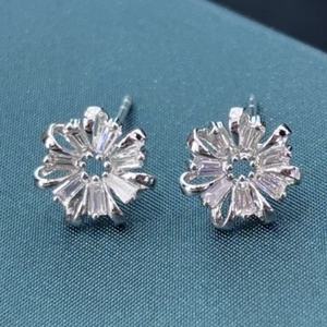 High Quality <b>Stud</b> <b>Earrings</b> 18K White Gold Lab Grown Diamond HPHT For Women Classic Luxury <b>Fine</b> Jewelry Round Brilliant Cut Pair - Product Image 6