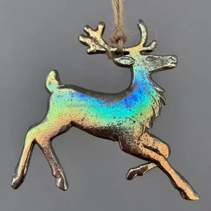 ประติมากรรมกวางเรนเดียร์อะลูมิเนียมหล่อแบบแขวนสมัยใหม่ สำหรับตกแต่งบ้านในเทศกาล และการแสดงสินค้าตามฤดูกาลที่เป็นมิตรกับสิ่งแวดล้อม - Product Image 2