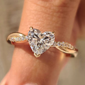 Bague romantique en or 10K-20K avec diamant cœur cultivé en laboratoire VS, bande pavée torsadée, tendance, pour fiançailles, mariage, cadeau pour elle - Product Image 1