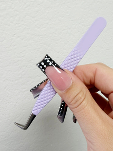 แหนบคีบขนตาโลหะขนาดพกพาสำหรับการถอดหรือปรับแต่งขนตาปลอมและต่อขนตา - Product Image 1