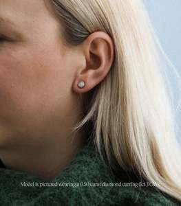 Pendientes redondos gruesos con diamantes cultivados en laboratorio de 0.5 quilates, diseño con engaste de bisel en oro amarillo, blanco de 9K y 18K y platino. - Product Image 2