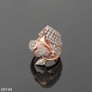 Anillo de Compromiso y Boda de Oro Sólido de 14K para Mujer con Diamante de Corte Brillante Cultivado en Laboratorio con Certificación IGI VVS, Joyería Nupcial de Lujo - Product Image 3