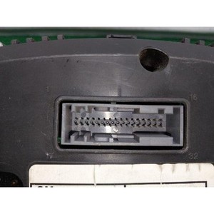 แผงหน้าปัดรถยนต์ Statesman VH ปี 1998-2003 มือสอง ของแท้ รหัส 92184191 - Product Image 6