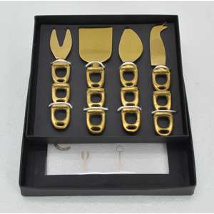 Juego de cubiertos de lujo para servir queso, con mangos estilo herradura, cubiertos decorativos con abridor de botellas y cartas, en caja de regalo de lujo. - Product Image 6