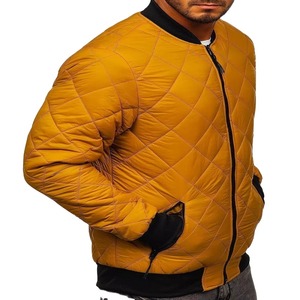 Chaqueta Bomber Acolchada Color Amarillo Mostaza con Detalles Negros, Chaqueta de Invierno con Cierre, Fabricante de Ropa de Abrigo - Product Image 2