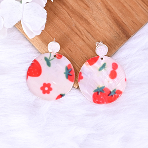 Boucles d'oreilles pendantes en résine avec druse blanche et nacre |   Argent sterling 925 - Product Image 3