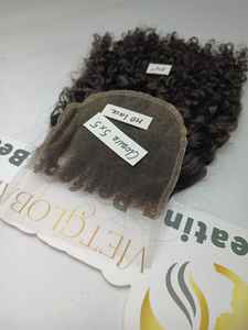 Venta al por mayor de pelo humano rizado birmano cutícula alineada pelo virgen crudo con cierre Frontal de encaje onda Natural Grado de cabello Remy - Product Image 4