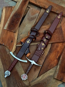 Épée médiévale artisanale des Chevaliers Templiers Faithkeeper Accolade, réplique de croisier en acier à haute teneur en carbone, cadeau de collection - Product Image 3