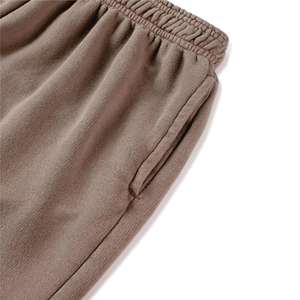 Shorts en polaire pour hommes, design simple avec fermeture élastique à la taille, respirants et abordables, fabriqués au Pakistan, shorts d'été pour hommes - Product Image 2