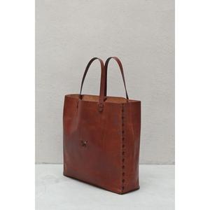 Bolso de Cuero con Diseño Grabado, Bolso de Mano para Mujer, Productos para el Estilo de Vida Diario, Resistente al Agua - Product Image 1