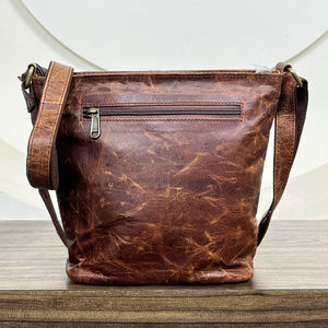 Bolso Crujiente de Cuero Auténtico Hecho a Mano para Mujer, Bandolera Elegante de Cuero de Grano Completo, Ideal para Regalo - Product Image 5