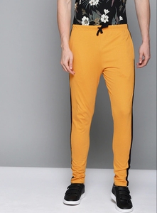 Pantalones Deportivos de Felpa de Algodón Amarillo Mostaza para Hombre, con Rayas Laterales Negras, Cintura Elástica con Cordón, Estilo Casual para Invierno - Product Image 1