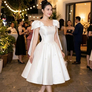 Vestido de Seda para Mujer, Estilo Princesa, Sexy, de Manga Corta y Cuello Polo, Lavable, Combina Perfectamente Elegancia, Comodidad, Casual y Formal - Product Image 1