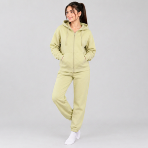 <b>Women</b> <b>Thermal</b> Tracksuit Supplier Insulating Matching Jacket and Pants for Cold Season Sportswear Manufacturing Orders - Product Image 3