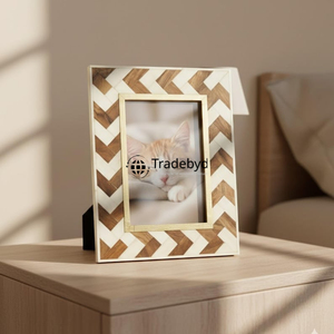 Marco de Fotos de Lujo con Incrustaciones de Hueso, Hecho a Mano, de Primera Calidad, Elegante Adorno para el Hogar por Tradebyd - Product Image 1