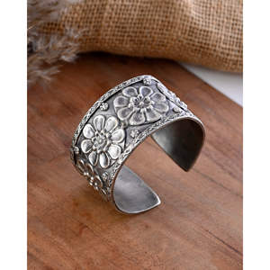 Meera Jaipur Deepika Silver <b>Fashion</b> <b>Cuff</b> <b>Bracelet</b> Elegant Bangle Design for Women - Product Image 1