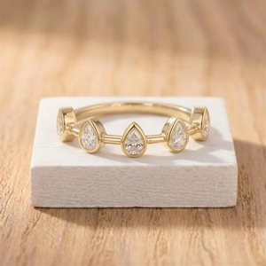 Bague de Fiançailles Demi-Éternité en Or Massif 9K 10K 14K 18K et Platine avec Diamant de Laboratoire Taille Poire – Vente en Gros - Product Image 4