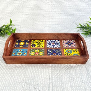 Plateau décoratif en bois avec des carreaux floraux colorés, style méditerranéen, plateau de service fait main rectangulaire - Product Image 2