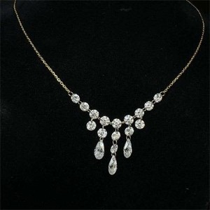 Collar de Diamantes Cultivados en Laboratorio de Buena Calidad con Acabado Chapado en Oro para Joyería Elegante de Moda Femenina y Uso Diario - Product Image 4