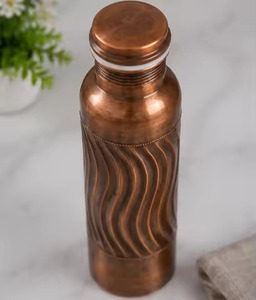 Customized 950ML Minimalist Hammered Pure Copper Water Bottle <b>Drinkware</b> Classic Convenience Ayurvedic Health Detox Bottle Gift - Product Image 5