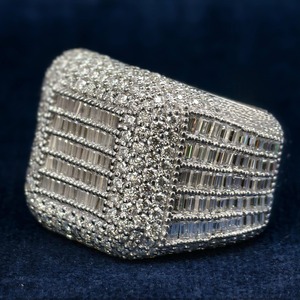 Anillos Finos de Diamantes VVS con Corte Baguette de Lujo Personalizados, Anillos Unisex de Plata de Ley 925 con Incrustaciones de Diamantes Estilo Hip Hop para Fiestas, Joyería Fina - Product Image 1