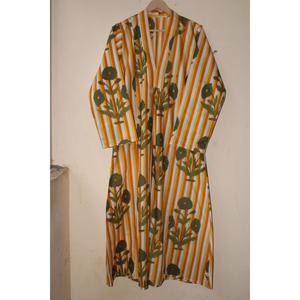 Robe longue en coton imprimée à la main pour femme, motif floral rayé moutarde, coupe ample, col en V - Product Image 3