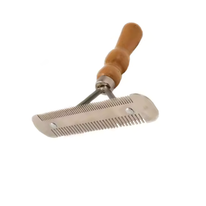 Peigne à picots en acier inoxydable avec manche en bois, réutilisable, pour le toilettage des chevaux, des moutons et des chèvres, manche de peigne de toilettage pour chevaux - Product Image 4