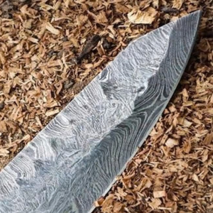 Cuchillo de Chef con Patrón Damasco Plateado y Mango de Madera Marrón Rojizo, Hoja Ancha y Afilada para Cocinar Carne y Verduras - Product Image 5