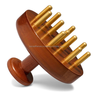 Masseur de cuir chevelu en bois artisanal avec picots en métal bronze, peigne stimulant la croissance des cheveux, masseur de relaxation et de détoxification pour spa, OEM - Product Image 5