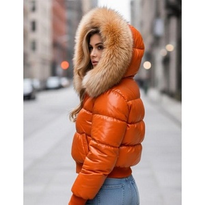 Veste matelassée orange avec capuche en fourrure, manches longues, coupe-vent, manteau d'hiver pour femme, courte, épaisse, rembourrage en polyester, fermeture éclair - Product Image 3