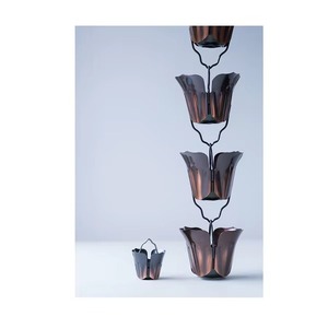 Chaîne de pluie décorative en métal, résistante aux intempéries, fabriquée à la main, de style moderne et luxueux, pour drainage des gouttières de toit, utilisation extérieure suspendue - Product Image 6