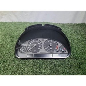 Tableau de bord OEM 6914884 d'occasion 2002 525 I - Product Image 1
