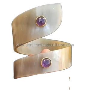 Bracelet de luxe en corne de buffle blanche et diamant perlé, best-seller noir et tendance par Zhtraders - Product Image 1