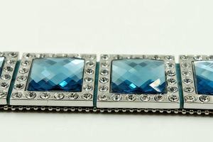 Ceinture en cuir bleu ciel pour femme, style western, avec conchos en pierre taillée prismatique, 115 cm - Product Image 3