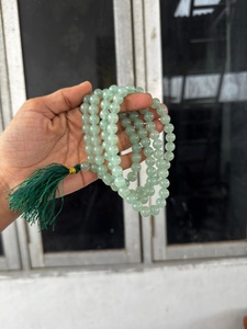 Venta al por mayor de ágata RAIS natural de alta calidad, aventurina verde religiosa, mala de 8 mm pulida para uso metafísico, sanación y Reiki. - Product Image 1